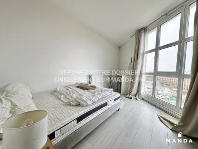 Louer Appartement 10 m2 Evry