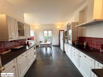 For sale Romorantin-lanthenay 8 rooms 216 m2 Loir et cher (41200) photo 3