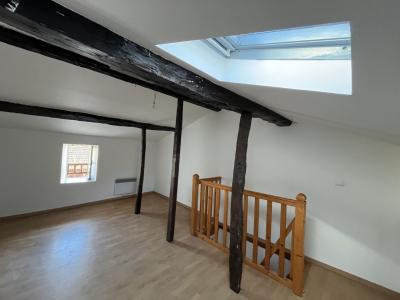 Louer Maison  456 euros