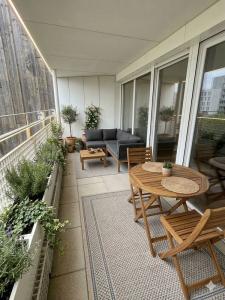 For sale Lyon-9eme-arrondissement 3 rooms 75 m2 Rhone (69009) photo 2