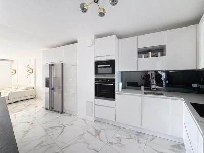 For sale Nice 4 rooms 85 m2 Alpes Maritimes (06200) photo 3