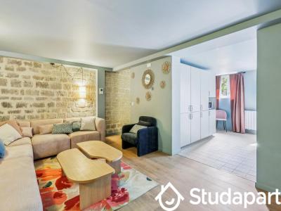 Louer Appartement 253 m2 Montreuil