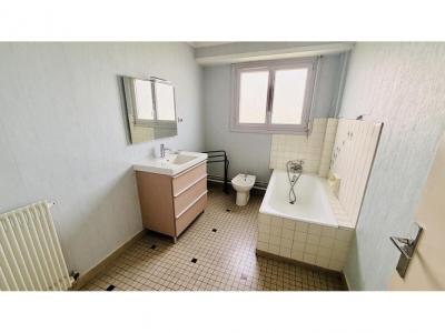 For sale Billere 5 rooms 103 m2 Pyrenees atlantiques (64140) photo 3