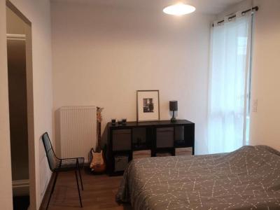 For rent Begles 2 rooms 42 m2 Gironde (33130) photo 2