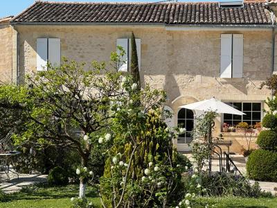 For sale Sauve 8 rooms 211 m2 Gironde (33670) photo 0