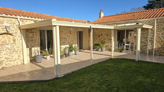 For sale Saint-pere-en-retz 4 rooms 150 m2 Loire atlantique (44320) photo 0