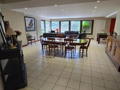 For sale Locoal-mendon 8 rooms 230 m2 Morbihan (56550) photo 2
