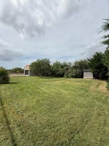 For sale A 200 M DU PONT DE LA SAL 530 m2 Vendee (85340) photo 0