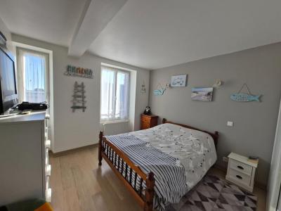 For sale Granville 2 rooms 48 m2 Manche (50400) photo 4