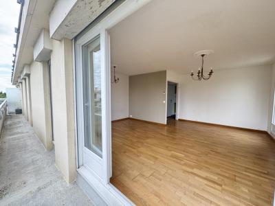 For sale Angers 4 rooms 82 m2 Maine et loire (49000) photo 0