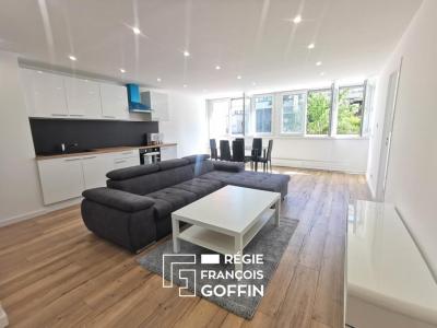 For sale Villeurbanne 5 rooms 89 m2 Rhone (69100) photo 0