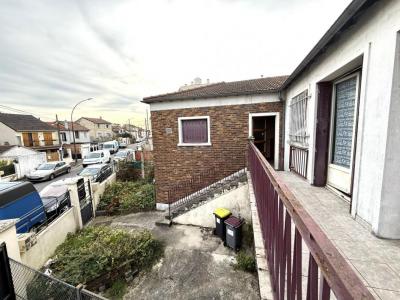 For sale Montreuil 5 rooms 93 m2 Seine saint denis (93100) photo 0