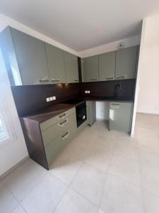 For rent Avignon 3 rooms 66 m2 Vaucluse (84000) photo 1