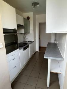 For rent Mandelieu-la-napoule 2 rooms 40 m2 Alpes Maritimes (06210) photo 4
