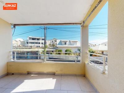 For sale Saint-pierre 4 rooms 83 m2 Reunion (97410) photo 1