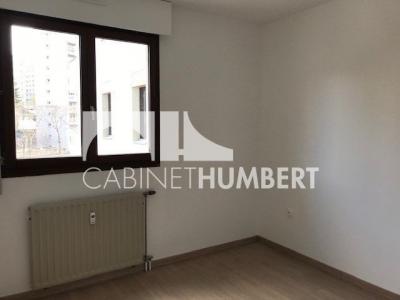 Louer Appartement 42 m2 Saint-etienne
