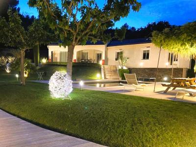 For sale Caumont-sur-durance 6 rooms 230 m2 Vaucluse (84510) photo 0