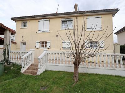 For sale Vierzon 8 rooms 132 m2 Cher (18100) photo 2