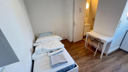Louer Appartement 10 m2 Paris-8eme-arrondissement