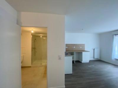 Louer Appartement Ennery 710 euros