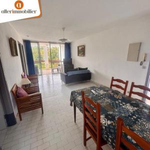 Louer Appartement 57 m2 Saint-gilles-les-bains
