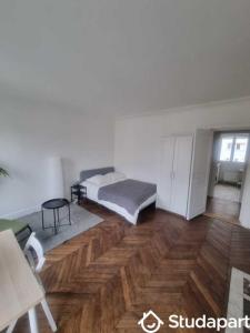 Louer Appartement 18 m2 Paris-16eme-arrondissement