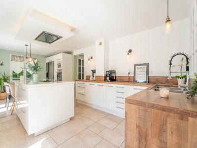 For sale TOUTES COMMODITES 5 rooms 176 m2 Rhone (69630) photo 3
