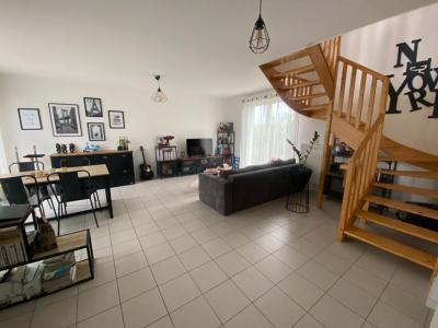 For rent Olonne-sur-mer 1 room 88 m2 Vendee (85340) photo 0