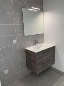 Louer Appartement Bourgoin-jallieu 886 euros