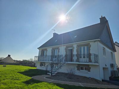For sale Plouhinec 5 rooms 106 m2 Morbihan (56680) photo 0