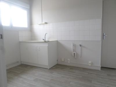 Louer Appartement 60 m2 Aillant-sur-tholon