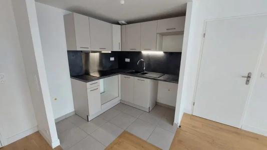For rent Villejuif 2 rooms 42 m2 Val de Marne (94800) photo 3