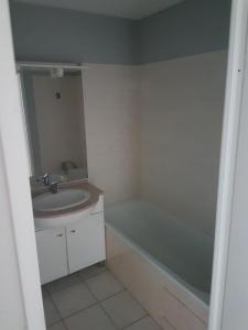 For rent Montbeton 2 rooms 40 m2 Tarn et garonne (82290) photo 4
