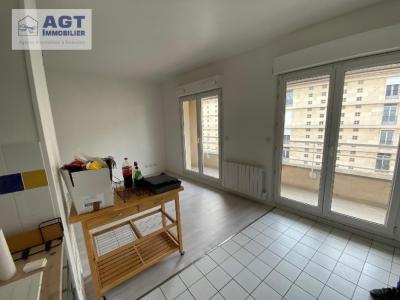 Louer Appartement Beauvais 545 euros
