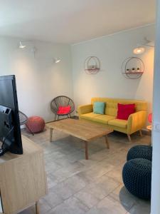 For rent Bron 6 rooms 85 m2 Rhone (69500) photo 0
