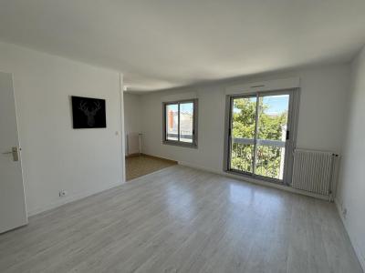 For rent Nantes 1 room 34 m2 Loire atlantique (44000) photo 0