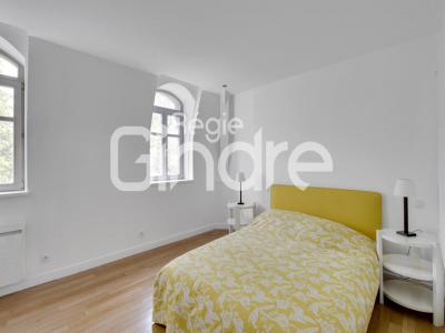 Louer Appartement Lyon-6eme-arrondissement 1995 euros
