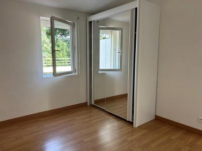 For rent Carbon-blanc 3 rooms 71 m2 Gironde (33560) photo 2