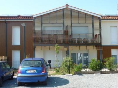 For rent Saint-jean-d'illac 2 rooms 40 m2 Gironde (33127) photo 1
