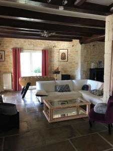 For sale EN BORDURE DU VILLAGE 10 rooms 220 m2 Gard (30960) photo 3