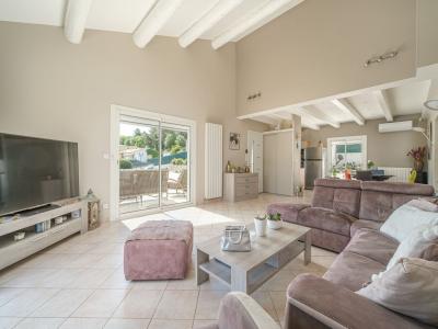 For sale 6 rooms 143 m2 Bouches du Rhone (13105) photo 3