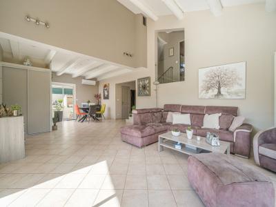 For sale 6 rooms 143 m2 Bouches du Rhone (13105) photo 4