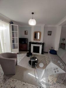 Louer Maison  1196 euros