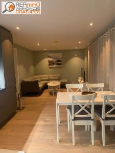 For rent Paris Rue Louis Boilly 2 rooms 40 m2 Paris (75000) photo 0