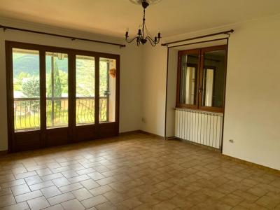 For rent Serres 4 rooms 87 m2 Hautes alpes (05700) photo 3