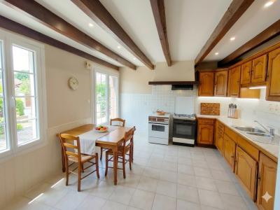 For sale Landes 6 rooms 118 m2 Charente maritime (17380) photo 4