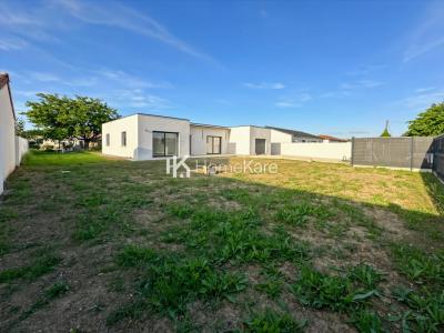 For sale Carbonne 4 rooms 120 m2 Haute garonne (31390) photo 1