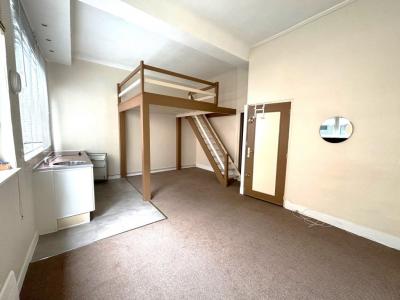 For rent Madeleine 1 room 27 m2 Nord (59110) photo 1