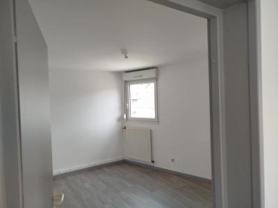 Louer Appartement 72 m2 Fraize