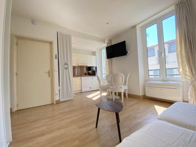 For rent Nice 1 room 23 m2 Alpes Maritimes (06000) photo 3